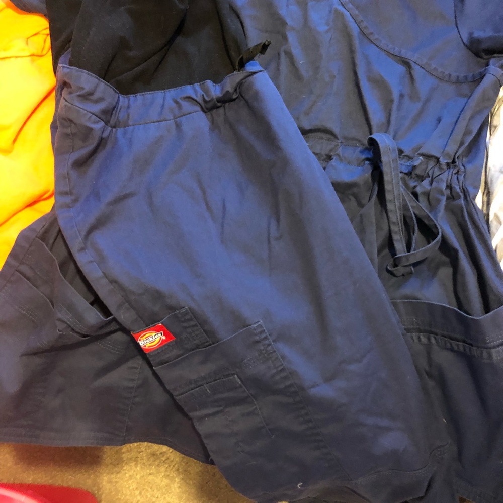 Maternity scrubs